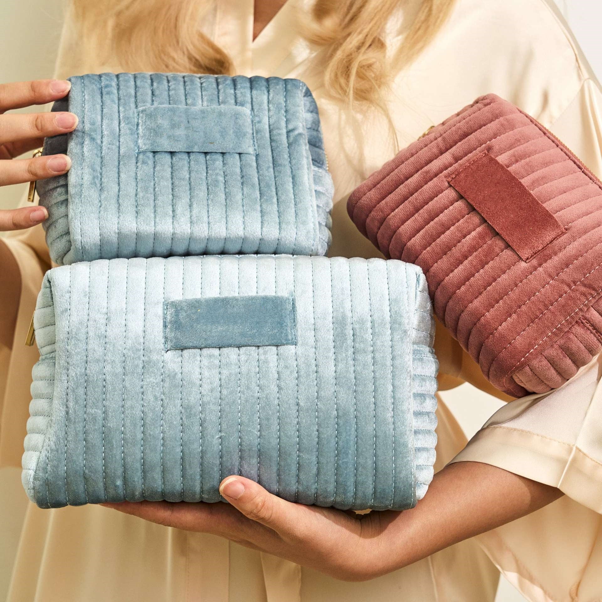 Soft Velvet Plaid Beauty Bag for Skincare Essentials